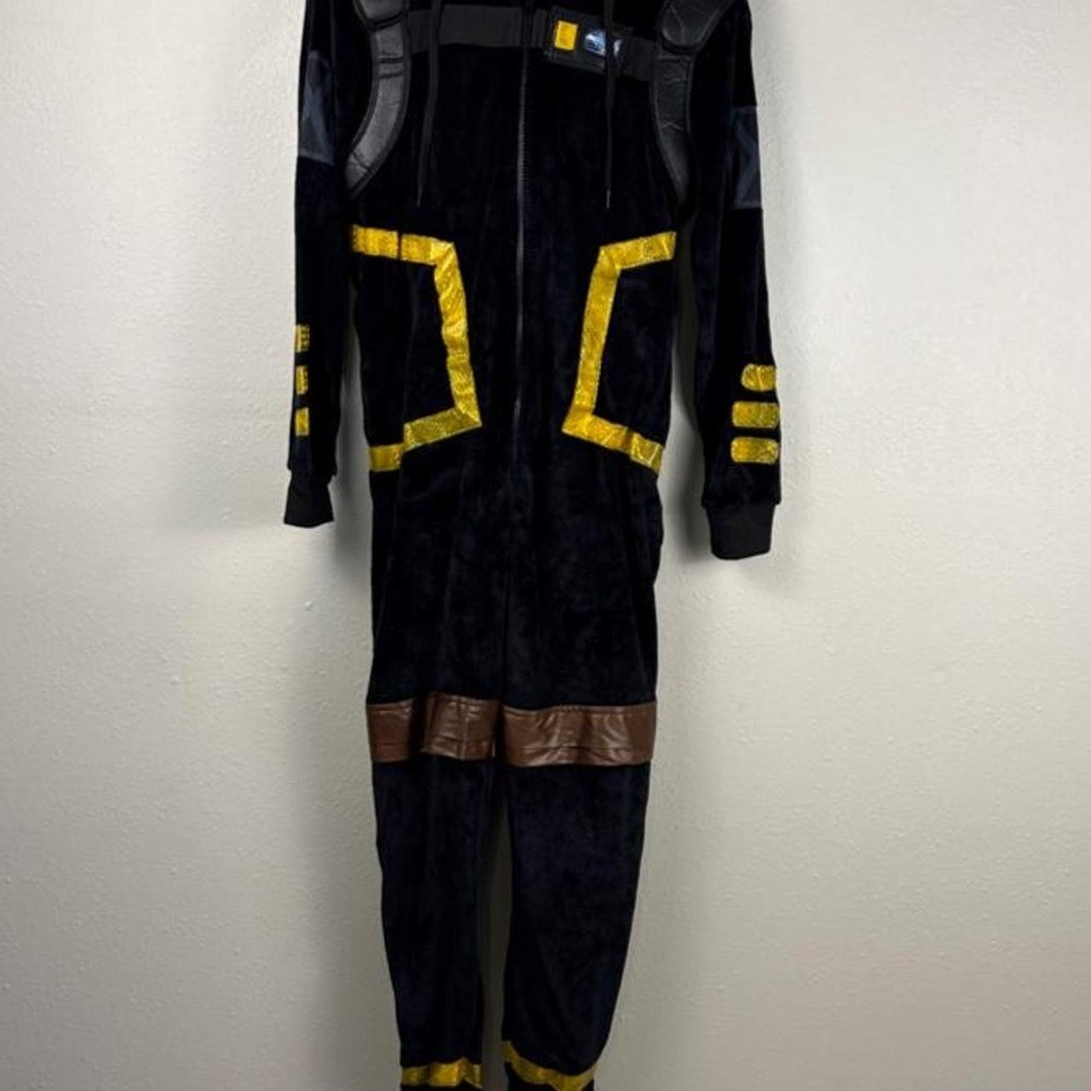 Fortnite Dark Voyager Costume Adult S/M Plush Hooded Jumpsuit Spirit Halloween
